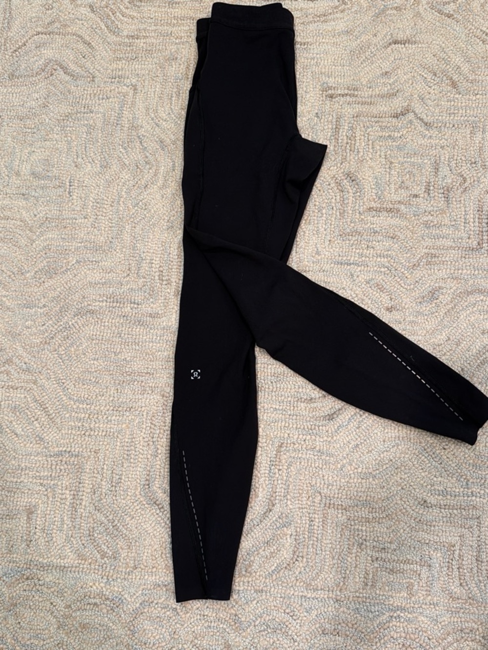 Men's Lululemon Black Performance Tights - Reflective Detail - Picture 3 of 9